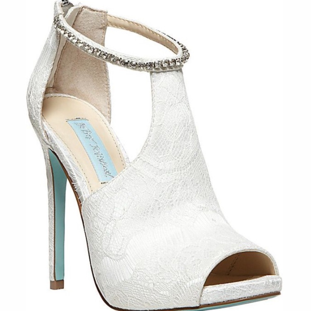 Blue by Betsey Johnson SB Date Pump